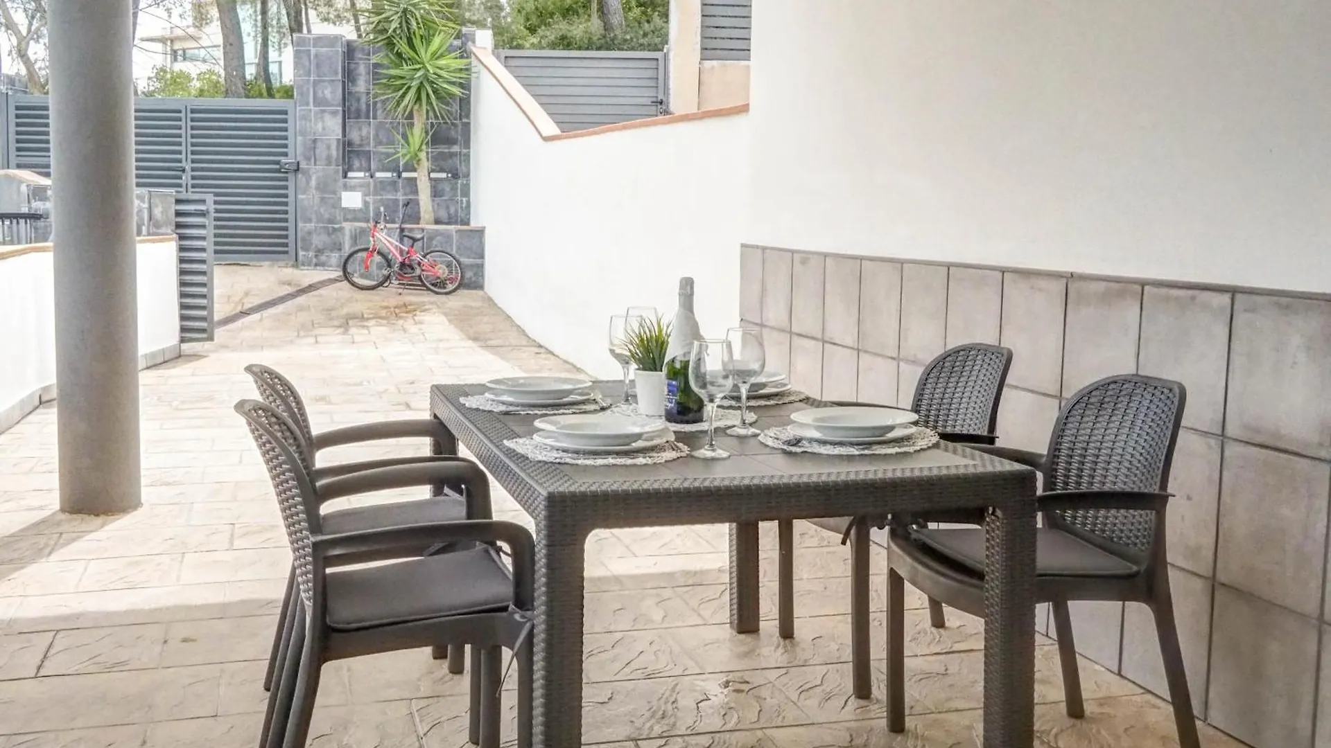 Villa Papallona By Hello Homes Sitges Sant Pere De Ribes
